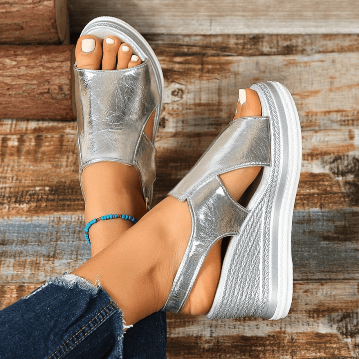 Baylie - Stilvolle Metallic Sandalen