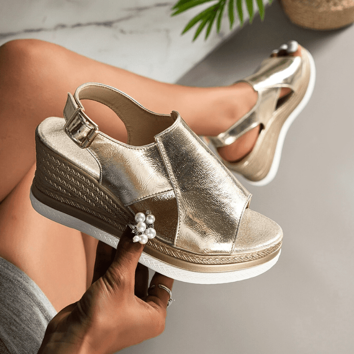 Baylie - Stilvolle Metallic Sandalen