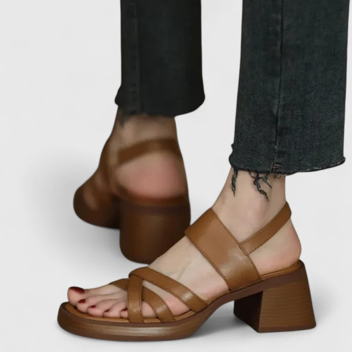 Celeste - Elegante Kreuzband Sandalen