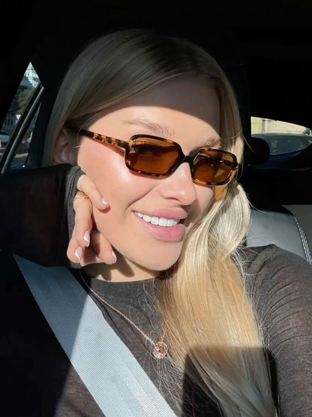 Skarlett | Elegante Sonnenbrille für Glamouröse Looks