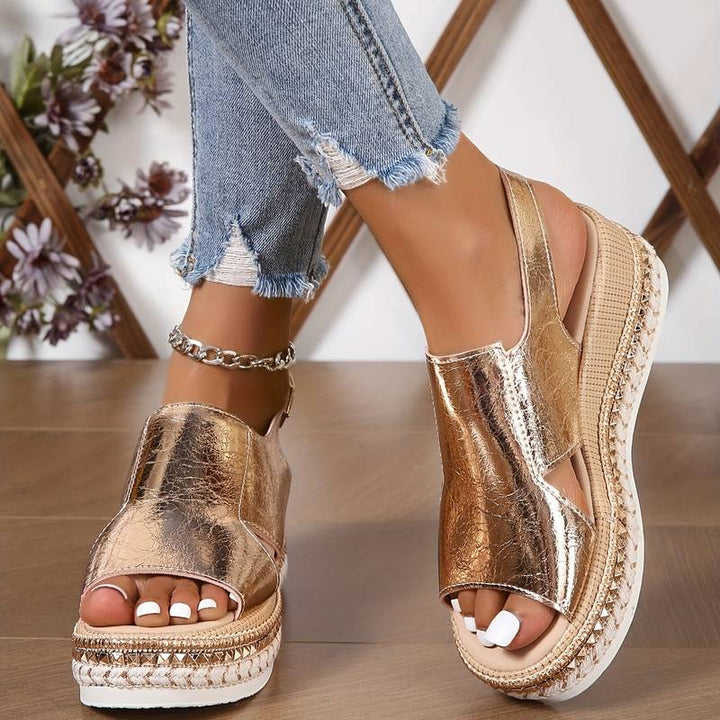 Baylie - Stilvolle Metallic Sandalen